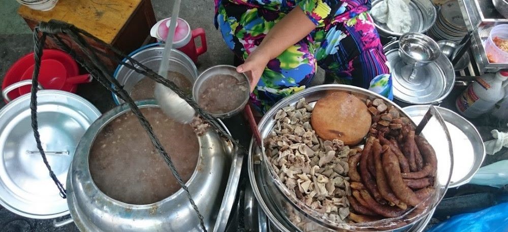 Vượt qua cháo gà, món ăn chỉ từ 30.000 đồng/phần này mới là đại diện Việt lọt top 6 ngon nhất châu Á- Ảnh 4. Vượt qua cháo gà, món ăn chỉ từ 30.000 đồng/phần này mới là đại diện Việt lọt top 6 ngon nhất châu Á- Ảnh 4.