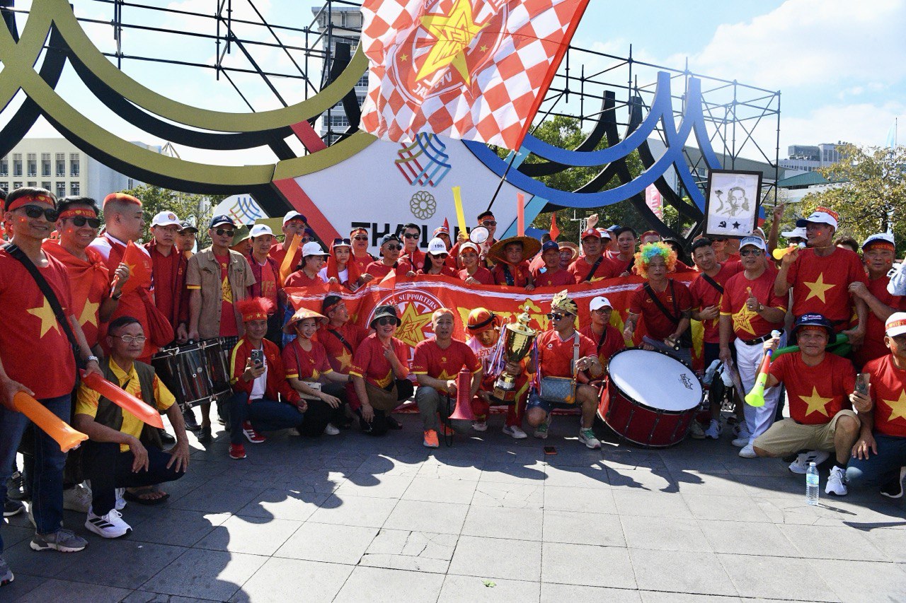 Diễn biến U22 Việt Nam vs Philippines bán kết SEA Games 33: Thế trận căng thẳng- Ảnh 17. Diễn biến U22 Việt Nam vs Philippines bán kết SEA Games 33: Thế trận căng thẳng- Ảnh 17.