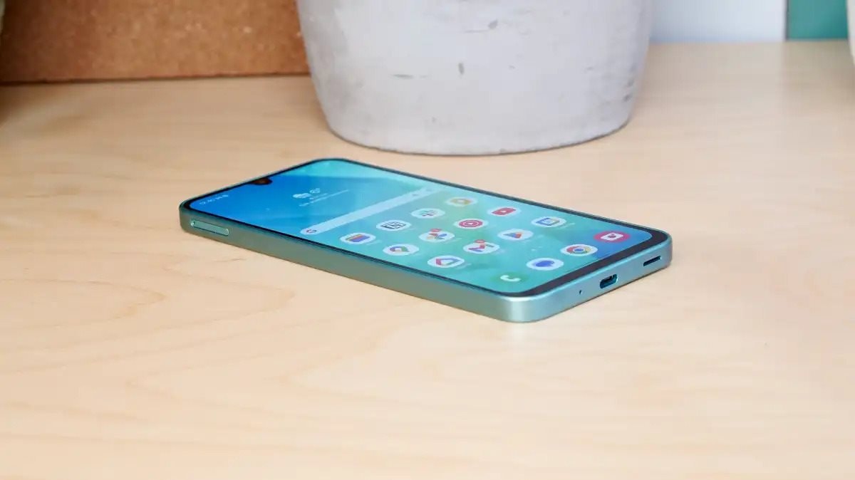 Cây bút công nghệ: "Mẫu điện thoại 5 triệu này đã chứng minh rằng chúng ta chẳng cần phải mua máy 30 triệu"- Ảnh 2.