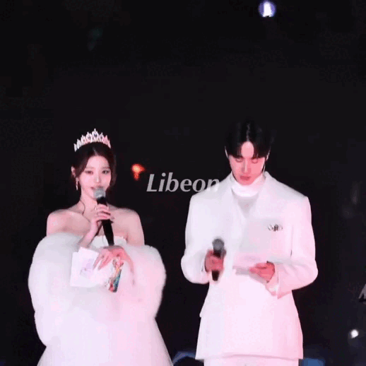 "Ụp crown" ngay cho mỹ nh&acirc;n n&agrave;y: Kh&ocirc;ng t&igrave;m được một lỗ hổng visual, c&agrave;ng ng&agrave;y c&agrave;ng đẹp l&agrave; sao!- Ảnh 1.