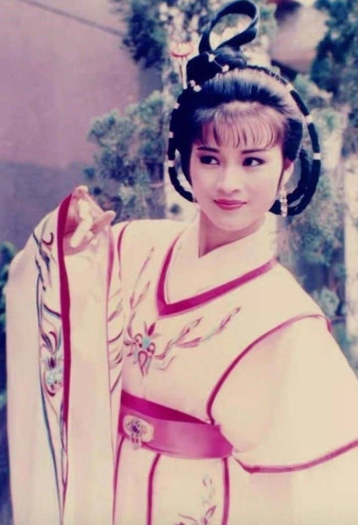 T&acirc;y Thi đẹp nhất m&agrave;n ảnh: Từng đăng quang hoa hậu, bi kịch lấy phải chồng vũ phu- Ảnh 2.