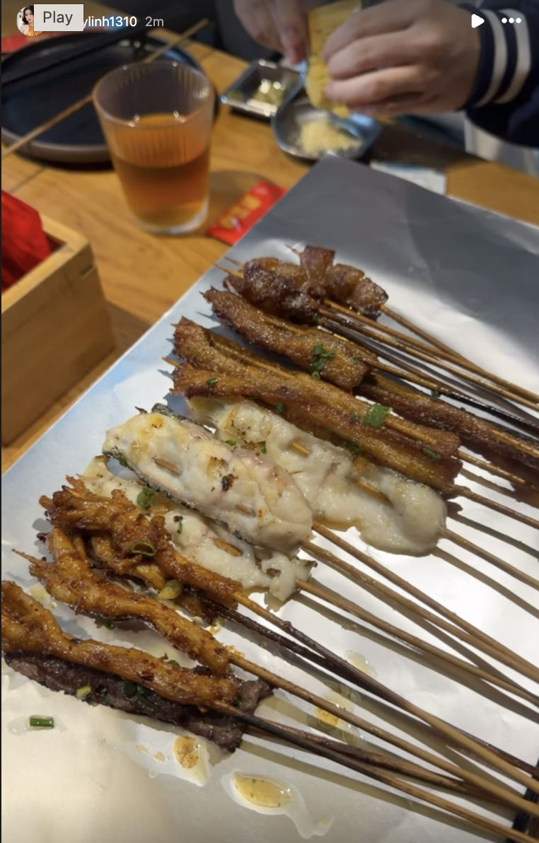 Đỗ Mỹ Linh cùng Chủ tịch Hà Nội FC vi vu du lịch giữa nghi vấn Hoa hậu mang bầu con thứ 2- Ảnh 2. Đỗ Mỹ Linh cùng Chủ tịch Hà Nội FC vi vu du lịch giữa nghi vấn Hoa hậu mang bầu con thứ 2- Ảnh 2.