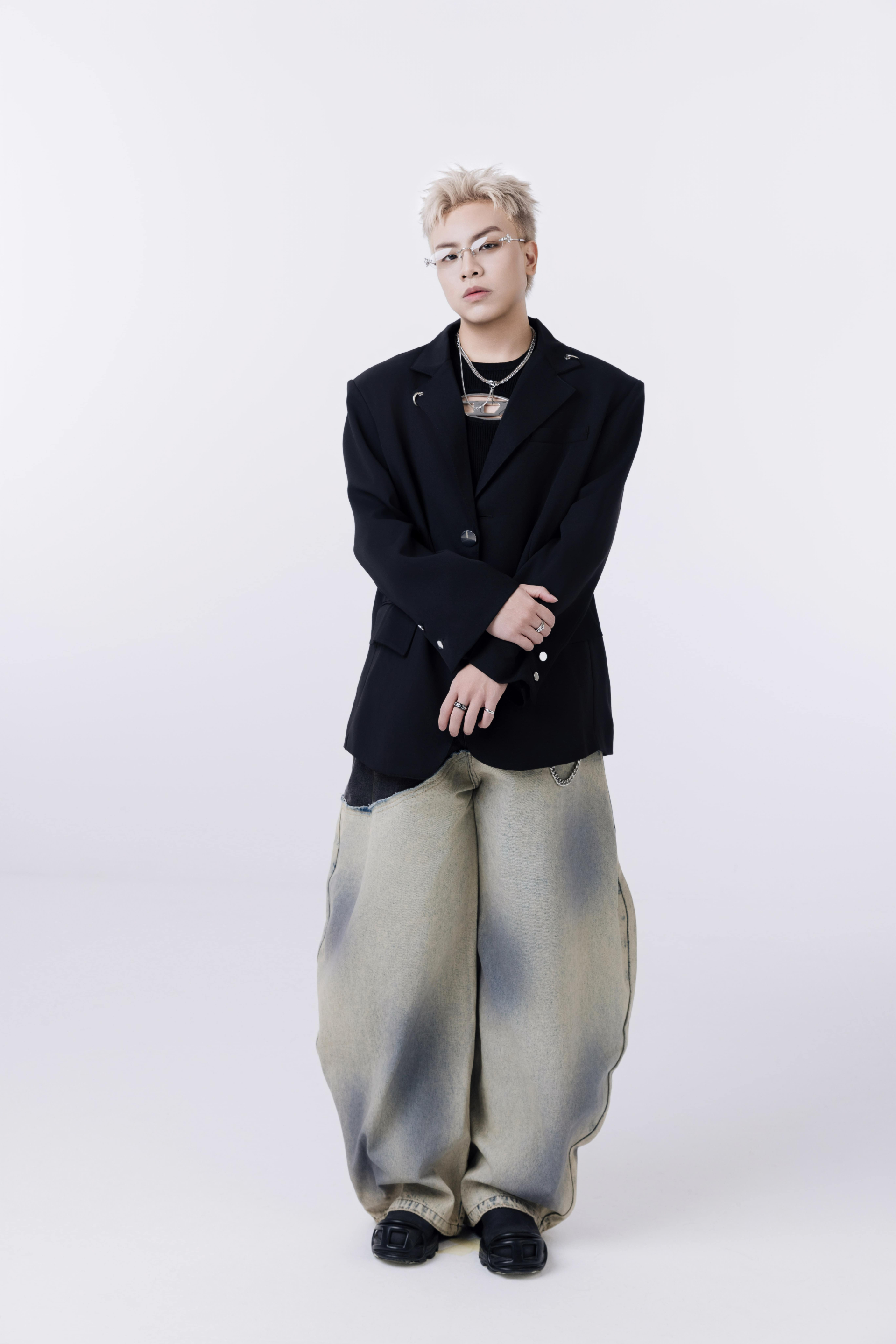 "Hit-maker" đình đám có bước tiến mới, 1 năm năng suất xứng đáng dẫn đầu làn sóng nhạc Việt- Ảnh 4.