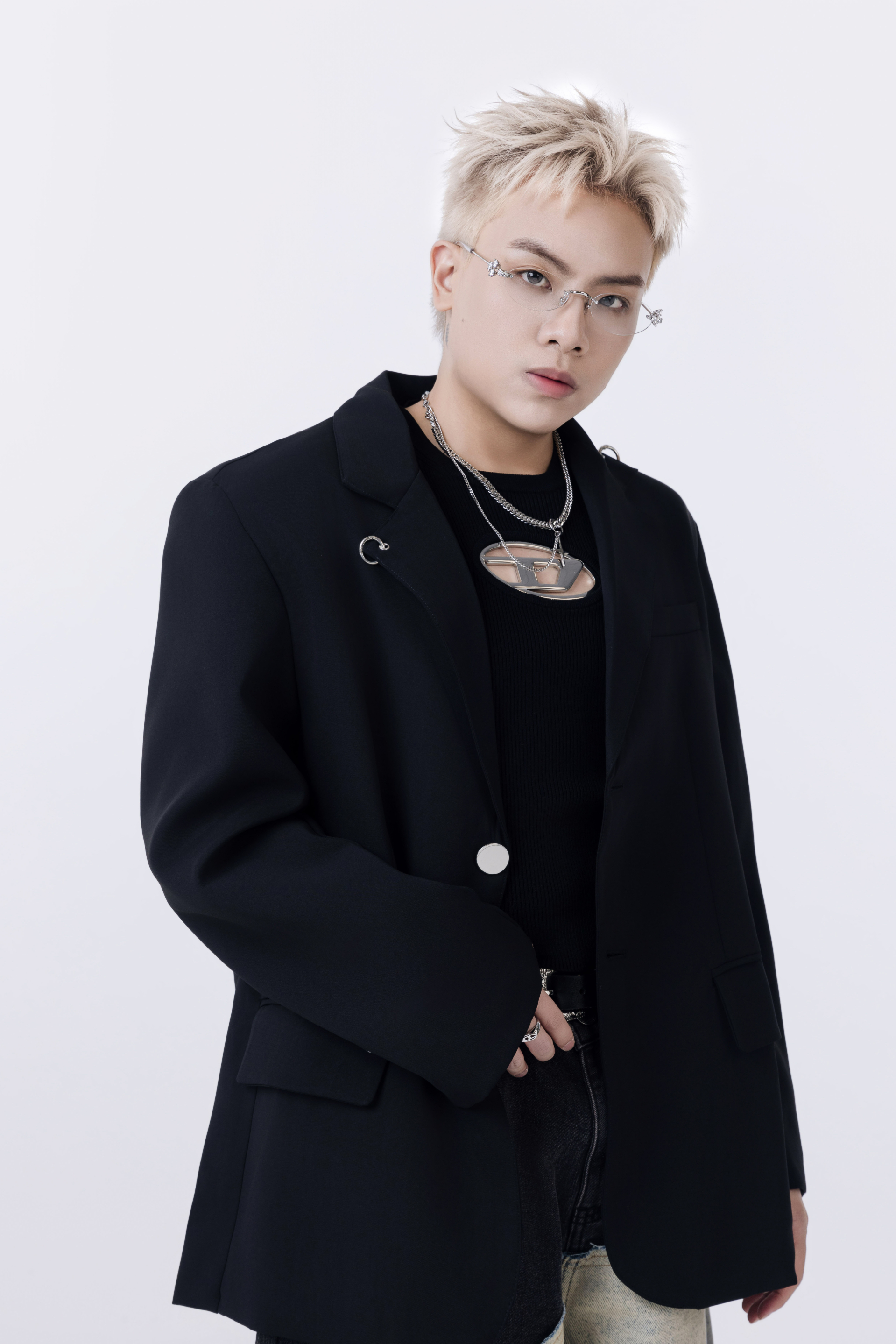 "Hit-maker" đình đám có bước tiến mới, 1 năm năng suất xứng đáng dẫn đầu làn sóng nhạc Việt- Ảnh 2.