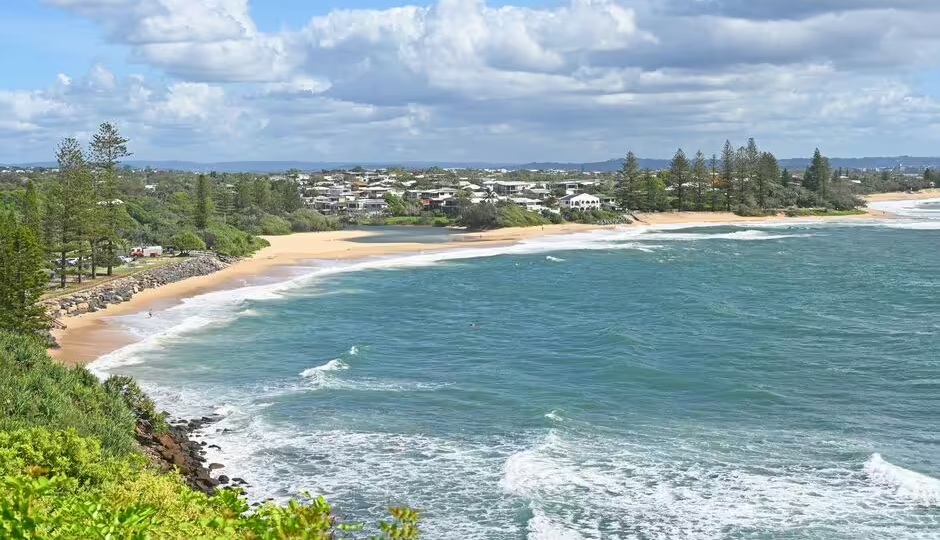 Thiếu nữ 17 tuổi tử vong sau khi chụp ảnh tại một điểm ngắm cảnh nổi tiếng- Ảnh 1.