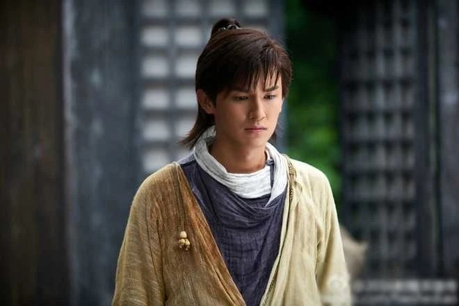 V&igrave; sao Qu&aacute;ch Tĩnh c&oacute; vận may v&ocirc; c&ugrave;ng lớn d&ugrave; kh&ocirc;ng biết đối nh&acirc;n xử thế?- Ảnh 2.