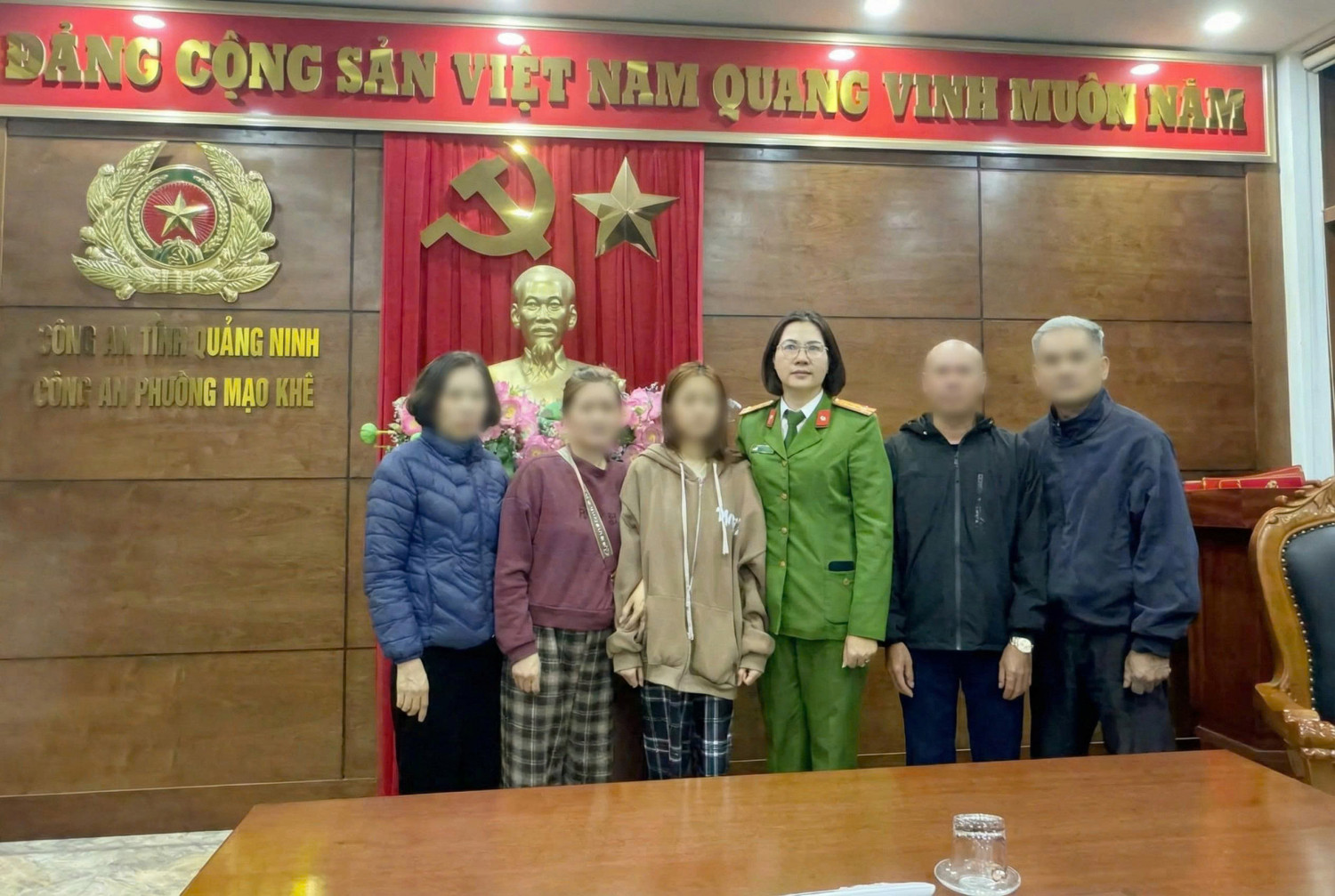 C&ocirc; g&aacute;i 20 tuổi ở Quảng Ninh ph&aacute; k&eacute;t sắt của bố mẹ, rồi hoảng loạn chạy xe m&aacute;y điện đi thu&ecirc; nh&agrave; nghỉ: Gia đ&igrave;nh lập tức b&aacute;o c&ocirc;ng an sau khi đọc tin nhắn Zalo- Ảnh 2.