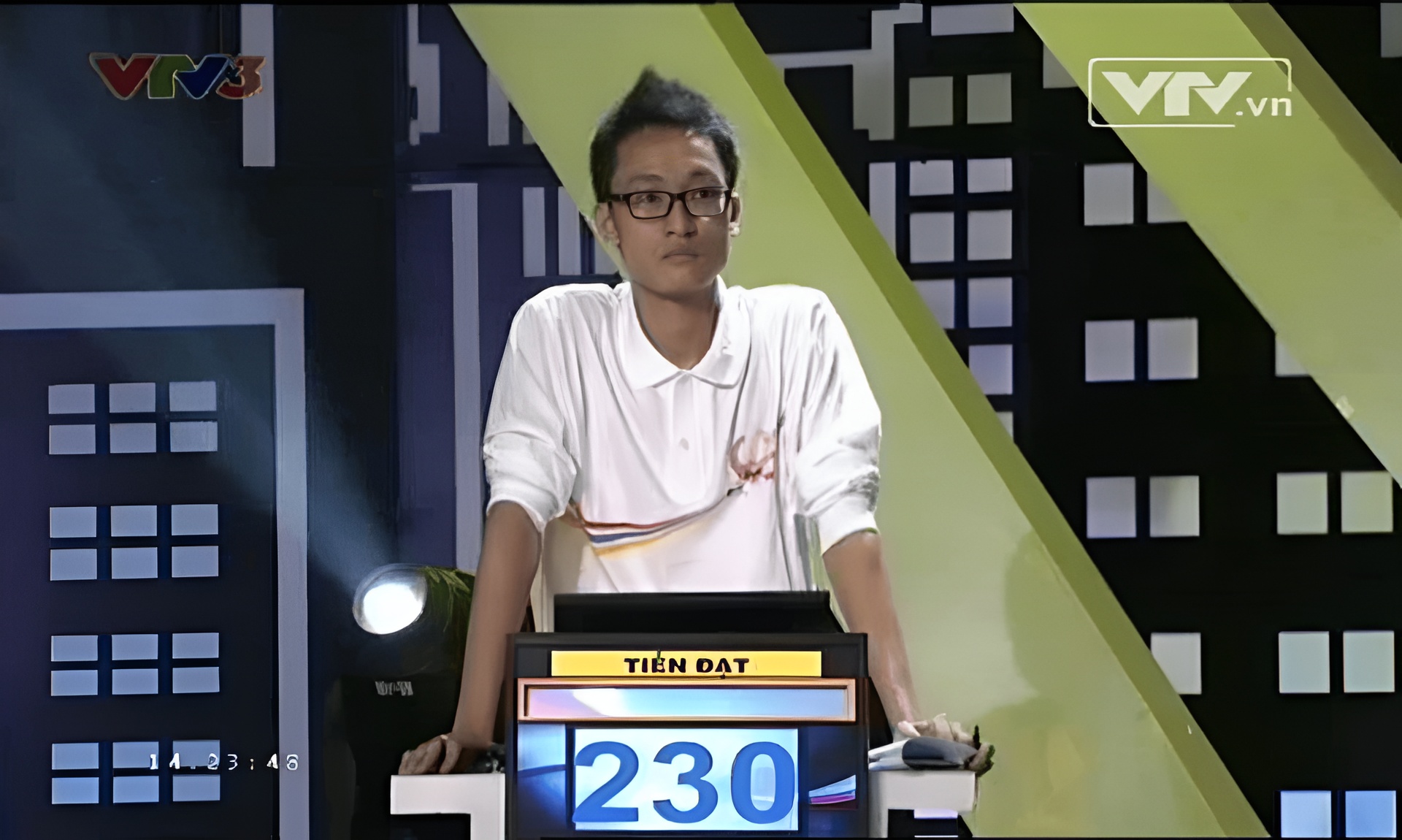 Th&iacute; sinh Olympia từng bị loại tiếc nuối, 12 năm sau xuất hiện trong 1 khung h&igrave;nh khiến ai cũng ngưỡng mộ, giờ đang l&agrave;m gi&aacute;m đốc- Ảnh 1.