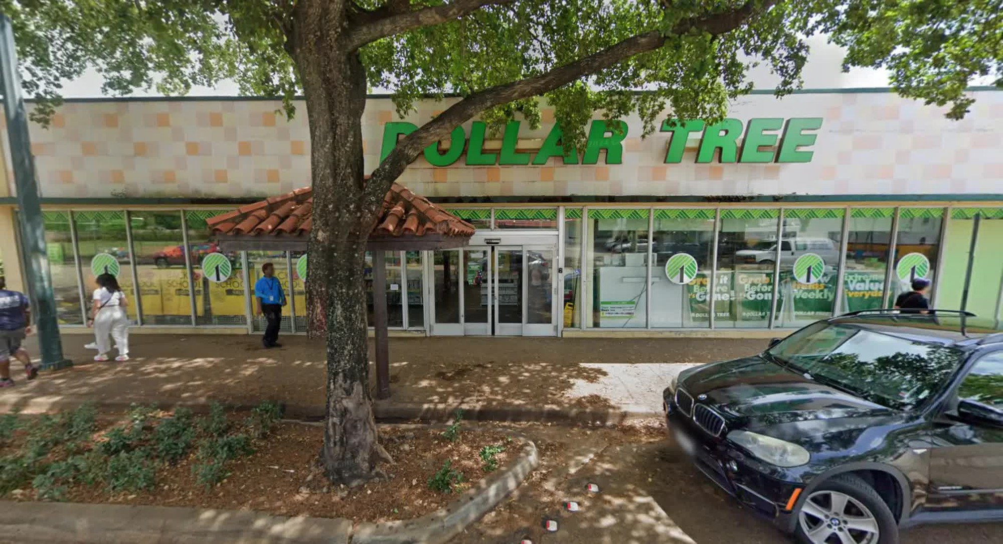 Phát hiện thi thể một nữ bác sĩ trong tủ đông siêu thị- Ảnh 2. Phát hiện thi thể một nữ bác sĩ trong tủ đông siêu thị- Ảnh 2.