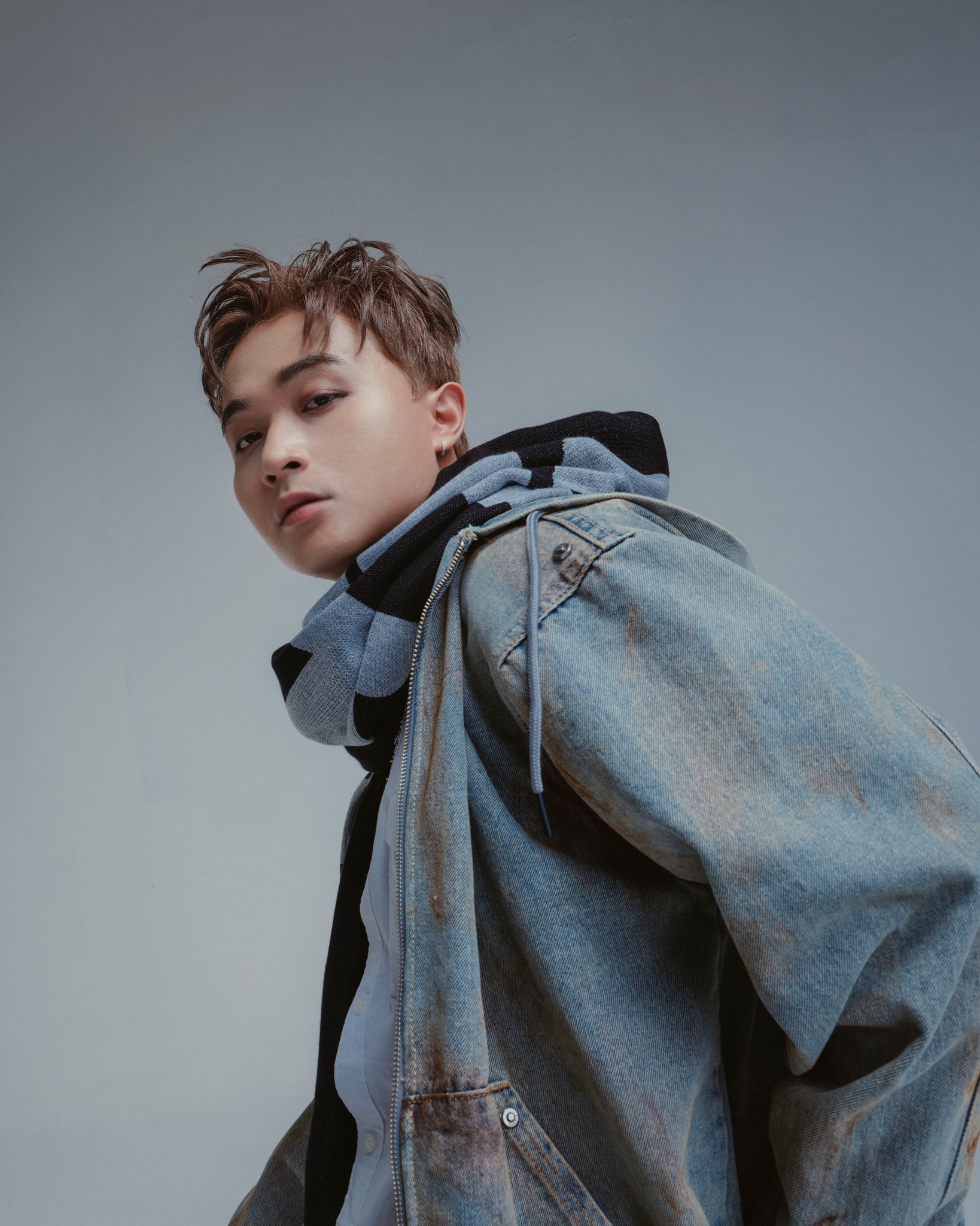 Ca sĩ sở hữu hit trăm triệu view, cả nước thuộc nhạc phải l&agrave;m shipper để trả tiền nh&agrave;- Ảnh 2.