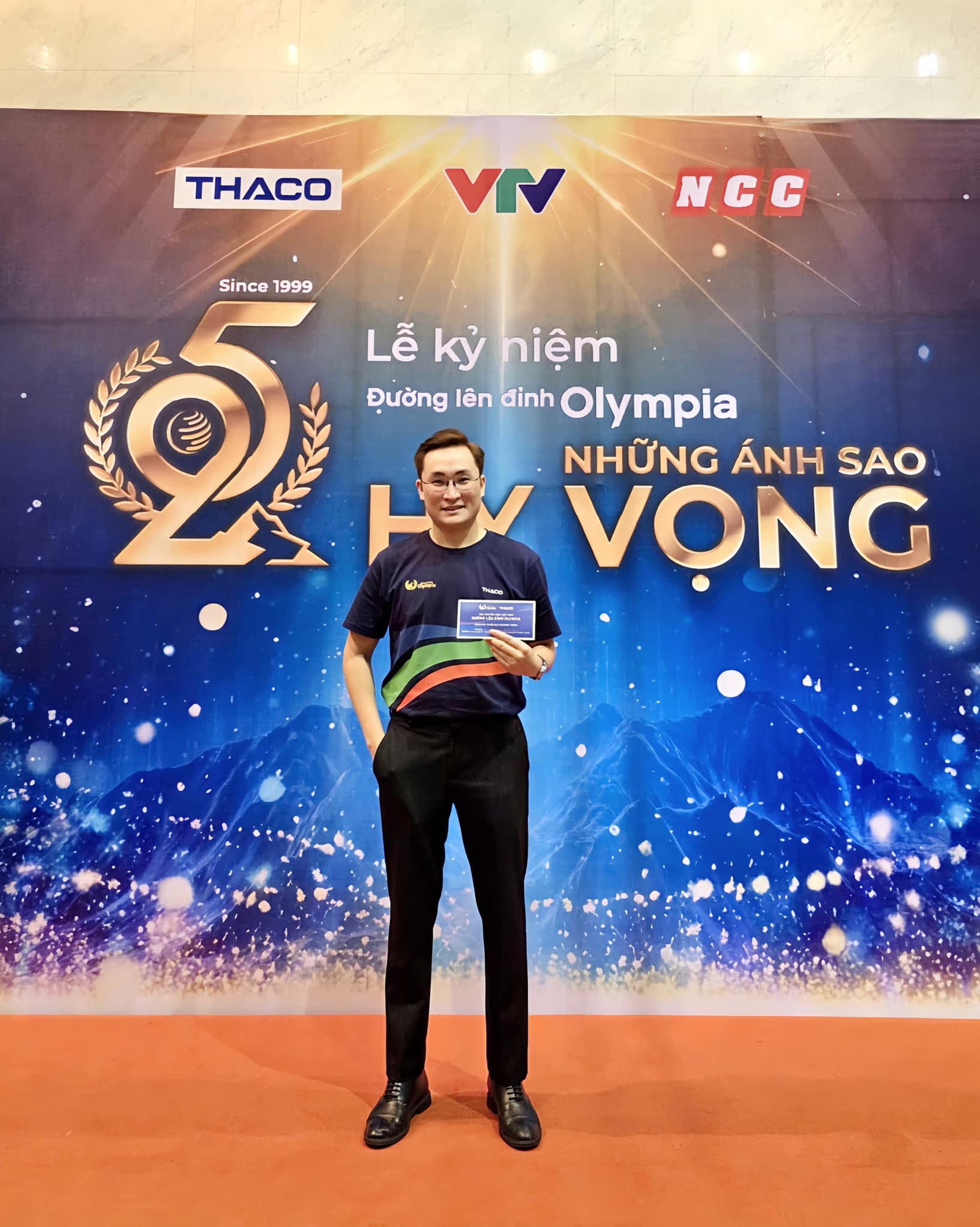 Th&iacute; sinh Olympia từng bị loại tiếc nuối, 12 năm sau xuất hiện trong 1 khung h&igrave;nh khiến ai cũng ngưỡng mộ, giờ đang l&agrave;m gi&aacute;m đốc- Ảnh 6.