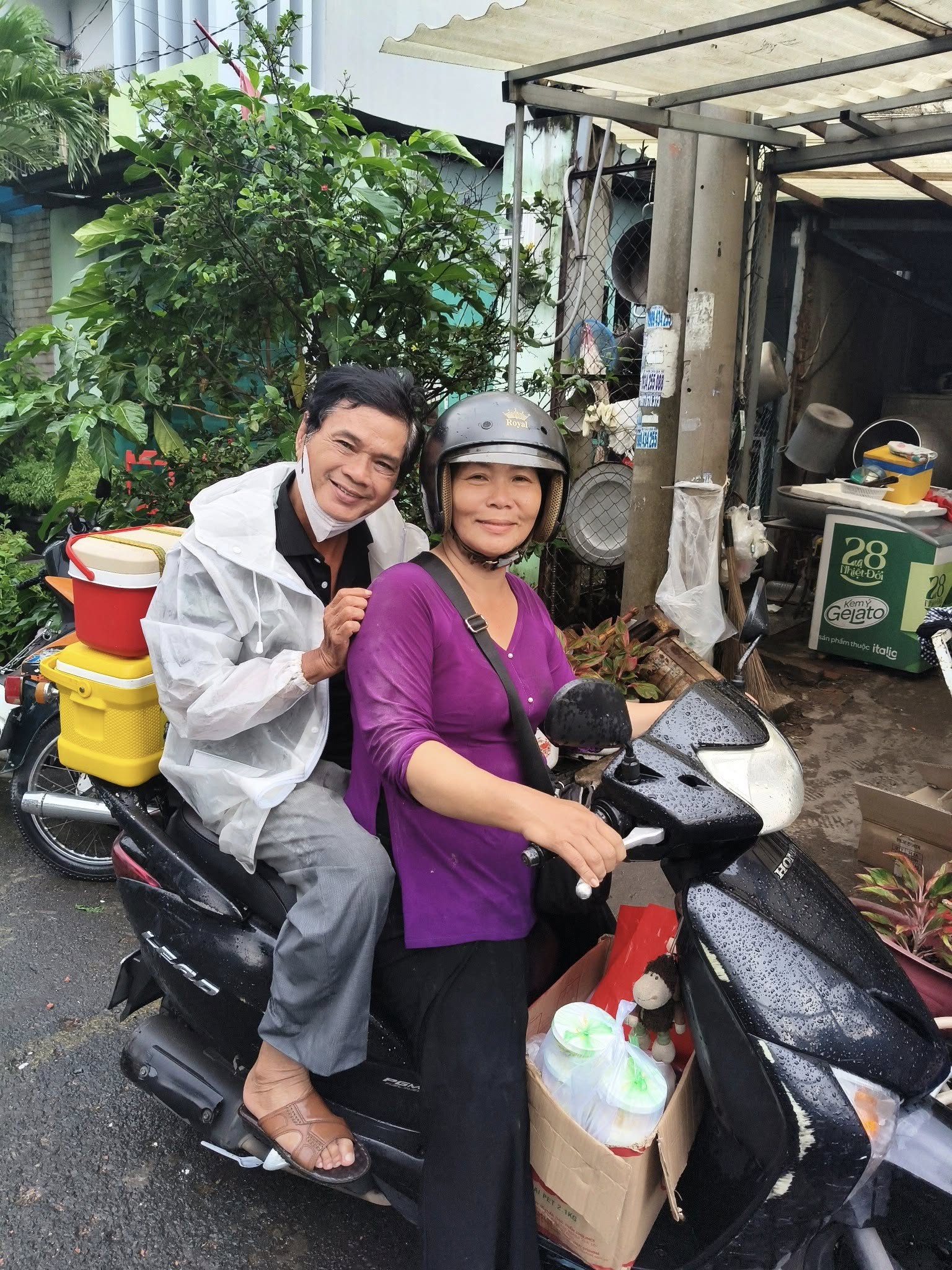 Nam diễn viên cả nước biết mặt nay làm shipper, chạy 30km giao hàng nhưng nhận cái kết chua xót- Ảnh 5. Nam diễn viên cả nước biết mặt nay làm shipper, chạy 30km giao hàng nhưng nhận cái kết chua xót- Ảnh 5.