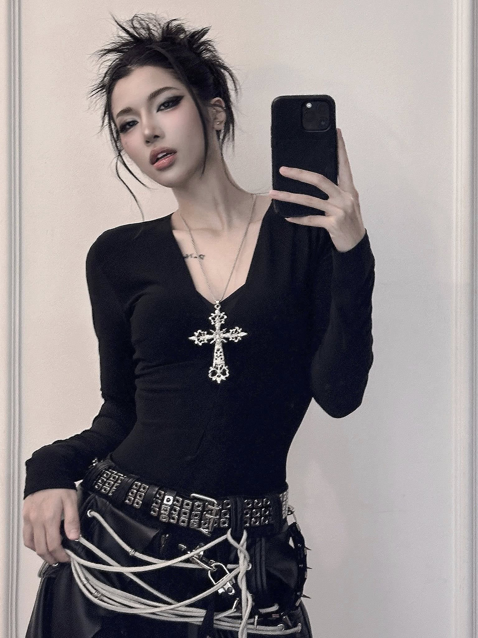 T&acirc;n binh Vbiz hot nhất 2025: Cả loạt trai xinh g&aacute;i đẹp &ldquo;so k&egrave;&rdquo; sức n&oacute;ng, đến top 1 mới bất ngờ!- Ảnh 3.