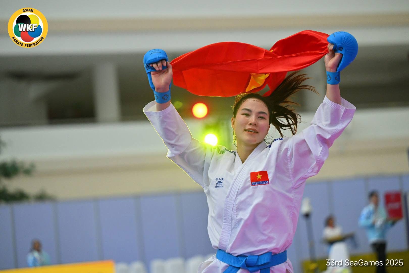 Nữ võ sĩ Việt Nam đời thường xinh đẹp ngất ngây, Nữ võ sĩ Việt Nam đời thường xinh đẹp ngất ngây,