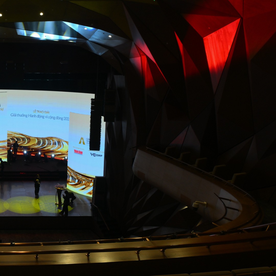 Gala trao giải Human Act Prize 2025: Vinh danh những dự án xuất sắc, nỗ lực vì mục tiêu kiên trì phụng sự- Ảnh 6. Gala trao giải Human Act Prize 2025: Vinh danh những dự án xuất sắc, nỗ lực vì mục tiêu kiên trì phụng sự- Ảnh 6.