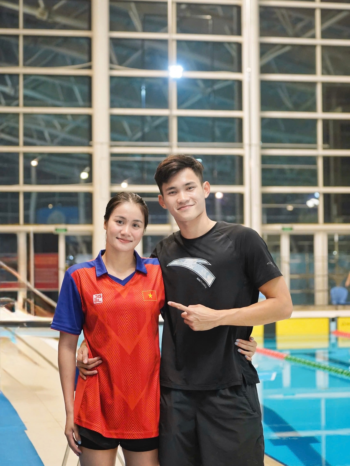 Bức ảnh gây sốt của cặp đôi hot nhất SEA Games 33: Trai tài gái giỏi, đẹp đôi còn Bức ảnh gây sốt của cặp đôi hot nhất SEA Games 33: Trai tài gái giỏi, đẹp đôi còn