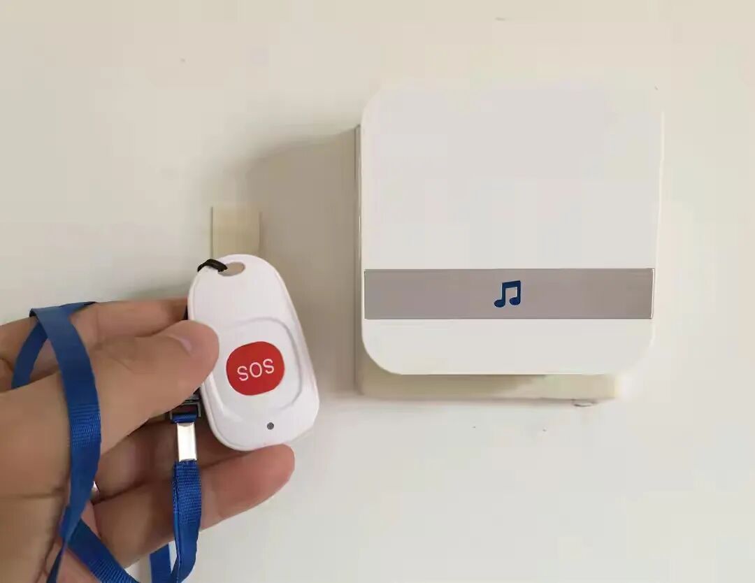 Sau khi nghỉ hưu, h&atilde;y mua sớm 7 m&oacute;n &ldquo;nhỏ m&agrave; đ&aacute;ng tiền&rdquo; n&agrave;y: Sống tự chủ hơn, con c&aacute;i cũng y&ecirc;n l&ograve;ng- Ảnh 1.