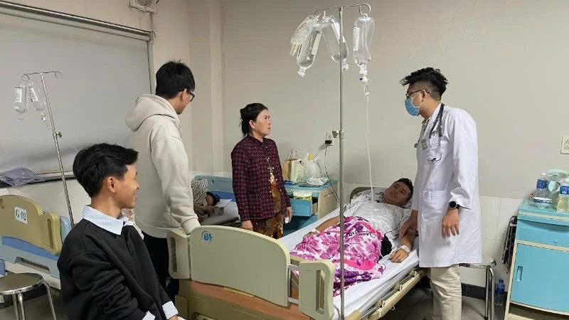 44 người nhập viện sau khi ăn b&aacute;nh m&igrave; ở L&acirc;m Đồng: Cục An to&agrave;n thực phẩm y&ecirc;u cầu điều tra