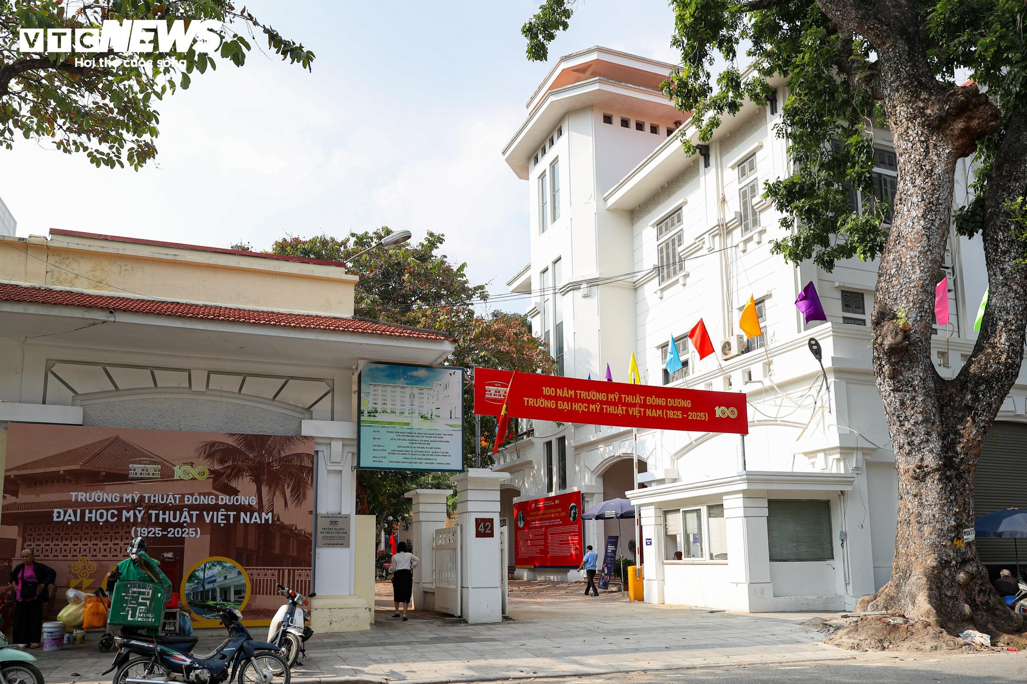 Phường nhỏ nhất H&agrave; Nội nhưng c&oacute; tới 6 nh&agrave; h&aacute;t, 3 bảo t&agrave;ng, 3 trường đại học- Ảnh 21.