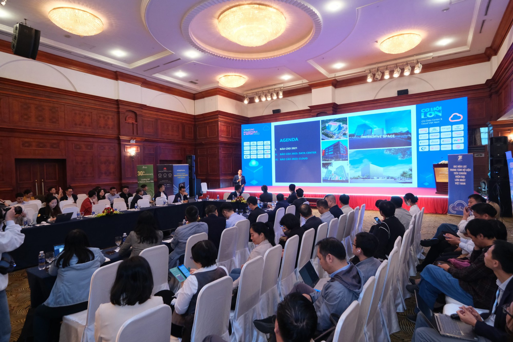 Internet Day 2025 sắp diễn ra: Việt Nam đặt cược vào “Không gian số tin cậy” trong kỷ nguyên AI bùng nổ- Ảnh 4.