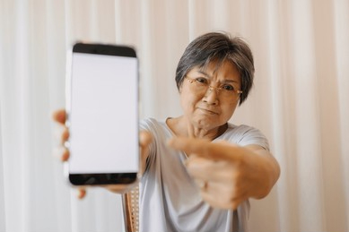 Ng&acirc;n h&agrave;ng b&aacute;o t&agrave;i khoản bị trộm 36 triệu, người phụ nữ l&agrave;m theo hướng dẫn th&igrave; mất sạch tiền tiết kiệm, ng&acirc;n h&agrave;ng n&oacute;i: &ldquo;Ch&uacute;ng t&ocirc;i kh&ocirc;ng ho&agrave;n tiền&rdquo;- Ảnh 2.