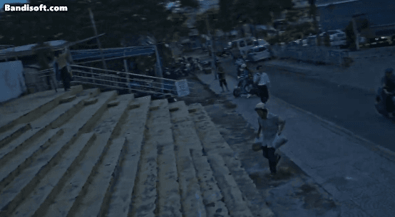 Ai là nam chính phim Tết của Trường Giang: HIEUTHUHAI, NEGAV hay nam ca sĩ vừa bị cấm diễn?- Ảnh 4. Ai là nam chính phim Tết của Trường Giang: HIEUTHUHAI, NEGAV hay nam ca sĩ vừa bị cấm diễn?- Ảnh 4.