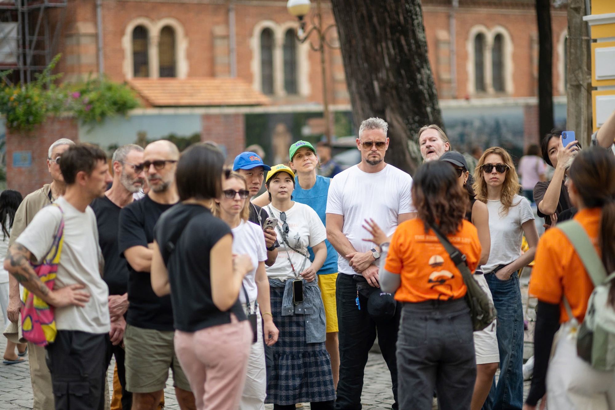 Du lịch Việt Nam bước vào “mùa vàng” đón khách quốc tế- Ảnh 2. Du lịch Việt Nam bước vào “mùa vàng” đón khách quốc tế- Ảnh 2.