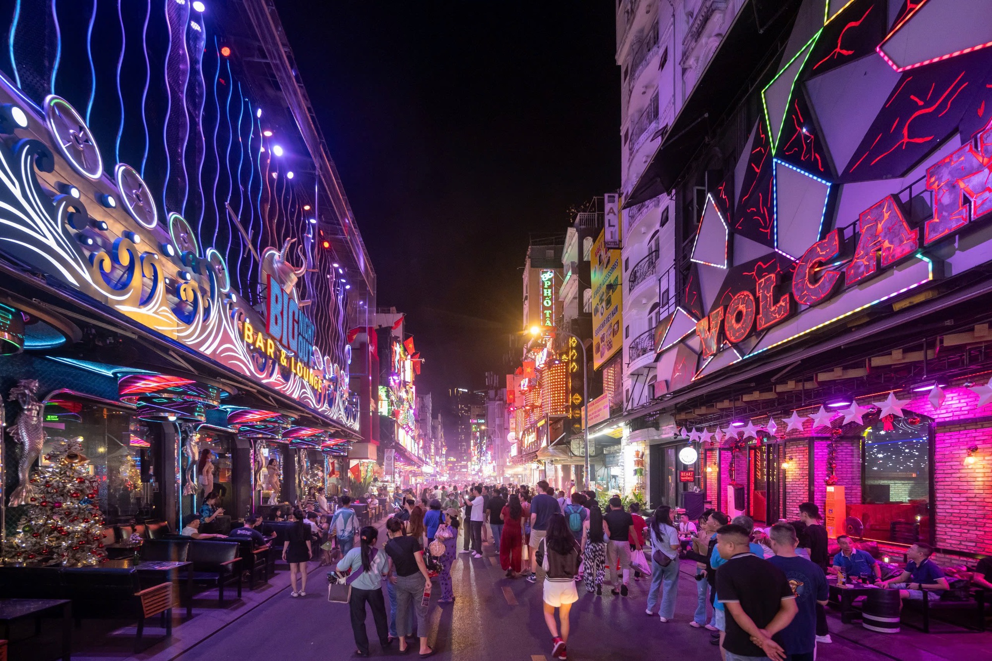 Du lịch Việt Nam bước vào “mùa vàng” đón khách quốc tế- Ảnh 6. Du lịch Việt Nam bước vào “mùa vàng” đón khách quốc tế- Ảnh 6.