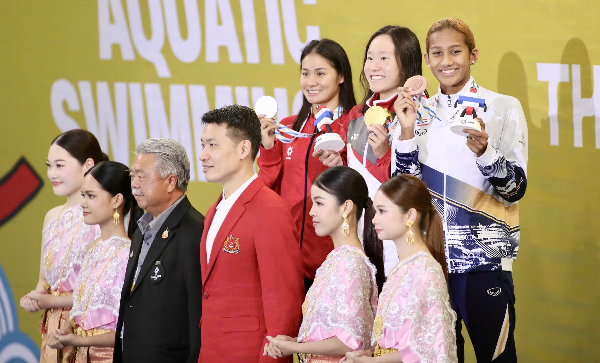 Nụ cười đã nở trên môi của Nụ cười đã nở trên môi của