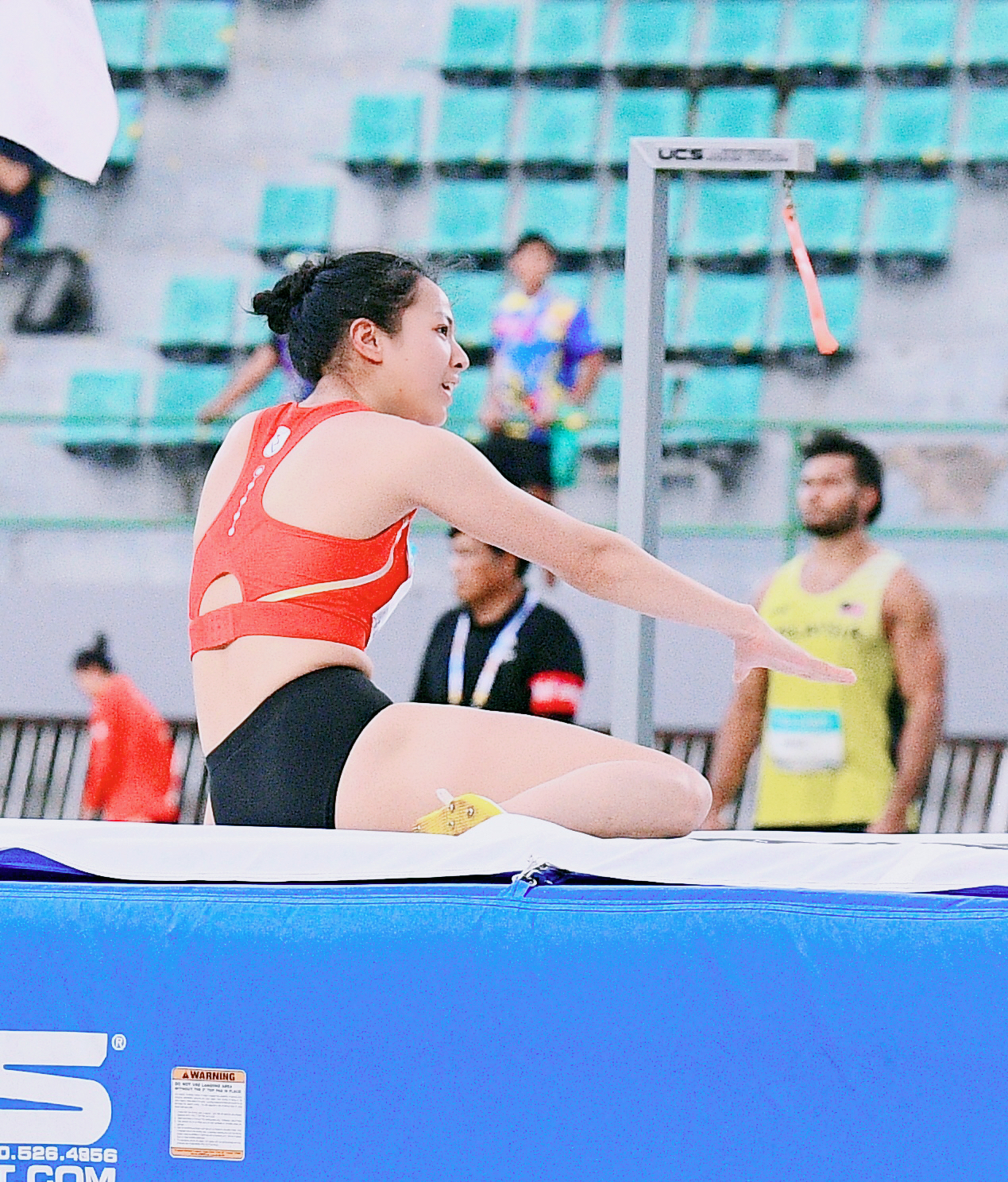 “Nữ thần” điền kinh Việt Nam cực hot ở SEA Games 33 chói sáng giành HCV: Visual cực bén, chân dài nuột nà- Ảnh 11. “Nữ thần” điền kinh Việt Nam cực hot ở SEA Games 33 chói sáng giành HCV: Visual cực bén, chân dài nuột nà- Ảnh 11.