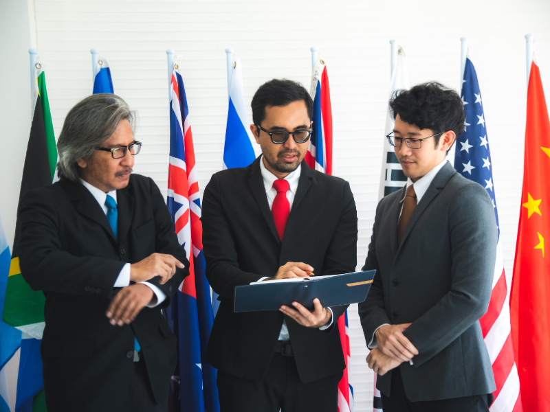 Ngành học có tỷ lệ việc làm cao nhất trường ĐH top đầu Việt Nam, sinh viên tốt nghiệp toàn làm công ty nước ngoài, thu nhập siêu khủng- Ảnh 3. Ngành học có tỷ lệ việc làm cao nhất trường ĐH top đầu Việt Nam, sinh viên tốt nghiệp toàn làm công ty nước ngoài, thu nhập siêu khủng- Ảnh 3.