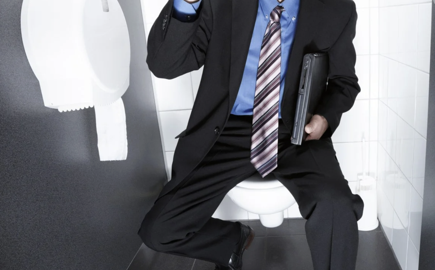 Đi vệ sinh 14 lần, có lần kéo dài 4 tiếng: Kỹ sư Trung Quốc bị sa thải, tòa tuyên “vượt xa nhu cầu thể chất”- Ảnh 1. Đi vệ sinh 14 lần, có lần kéo dài 4 tiếng: Kỹ sư Trung Quốc bị sa thải, tòa tuyên “vượt xa nhu cầu thể chất”- Ảnh 1.