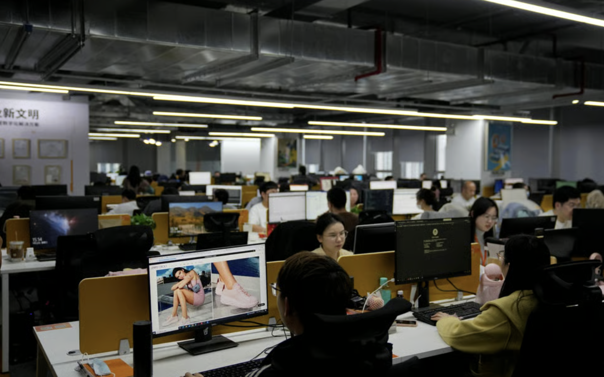 Đi vệ sinh 14 lần, có lần kéo dài 4 tiếng: Kỹ sư Trung Quốc bị sa thải, tòa tuyên “vượt xa nhu cầu thể chất”- Ảnh 2. Đi vệ sinh 14 lần, có lần kéo dài 4 tiếng: Kỹ sư Trung Quốc bị sa thải, tòa tuyên “vượt xa nhu cầu thể chất”- Ảnh 2.