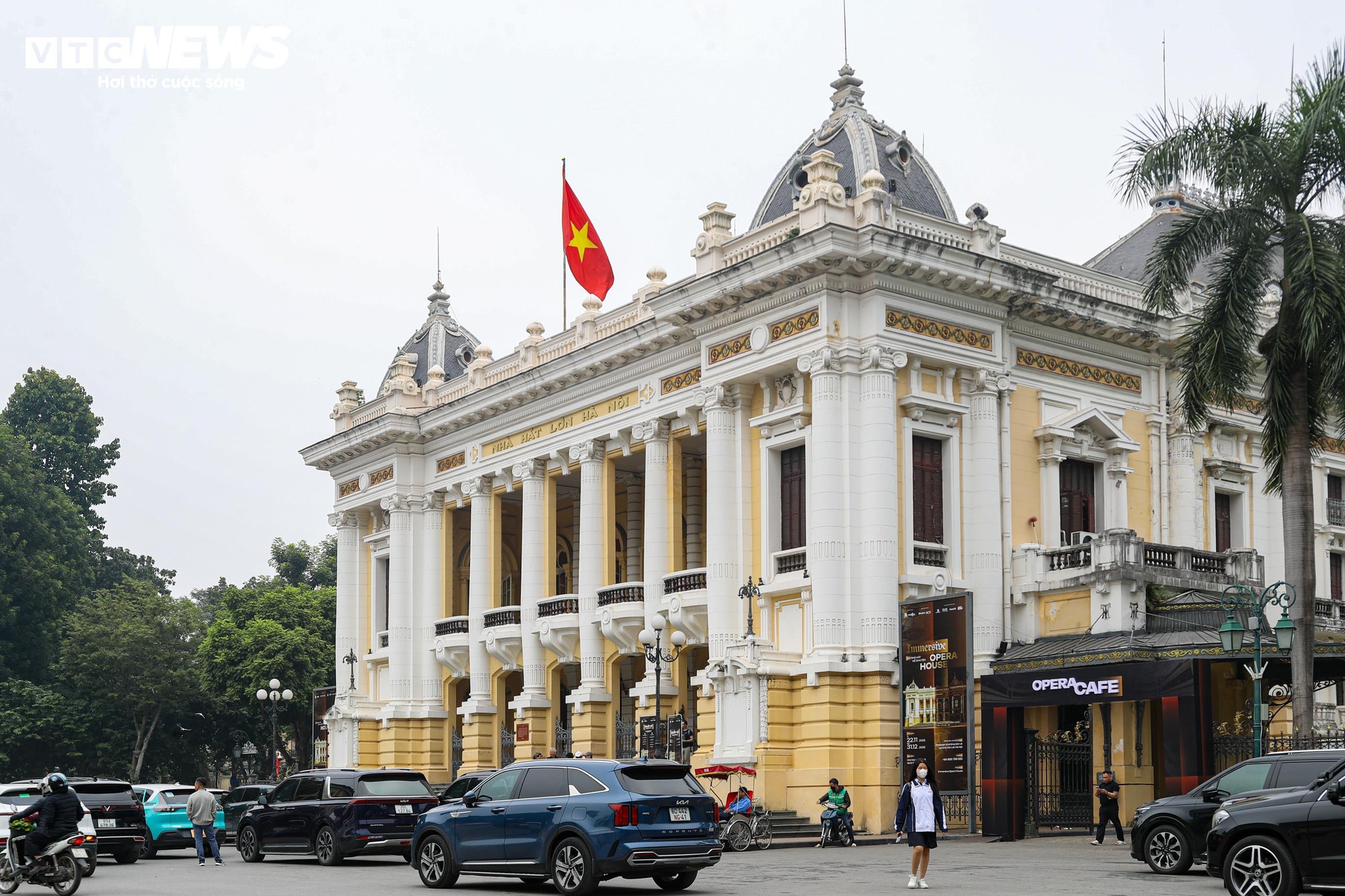 Phường nhỏ nhất H&agrave; Nội nhưng c&oacute; tới 6 nh&agrave; h&aacute;t, 3 bảo t&agrave;ng, 3 trường đại học- Ảnh 6.