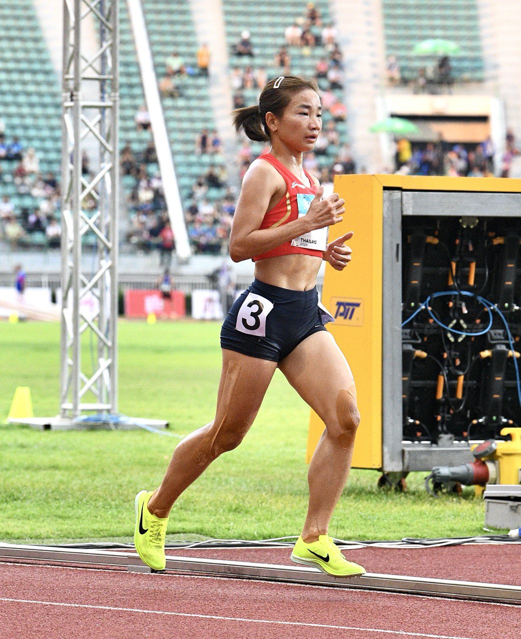 Nguyễn Thị Oanh tạo kỳ t&iacute;ch, gi&agrave;nh hat-trick HCV SEA Games 33- Ảnh 6.