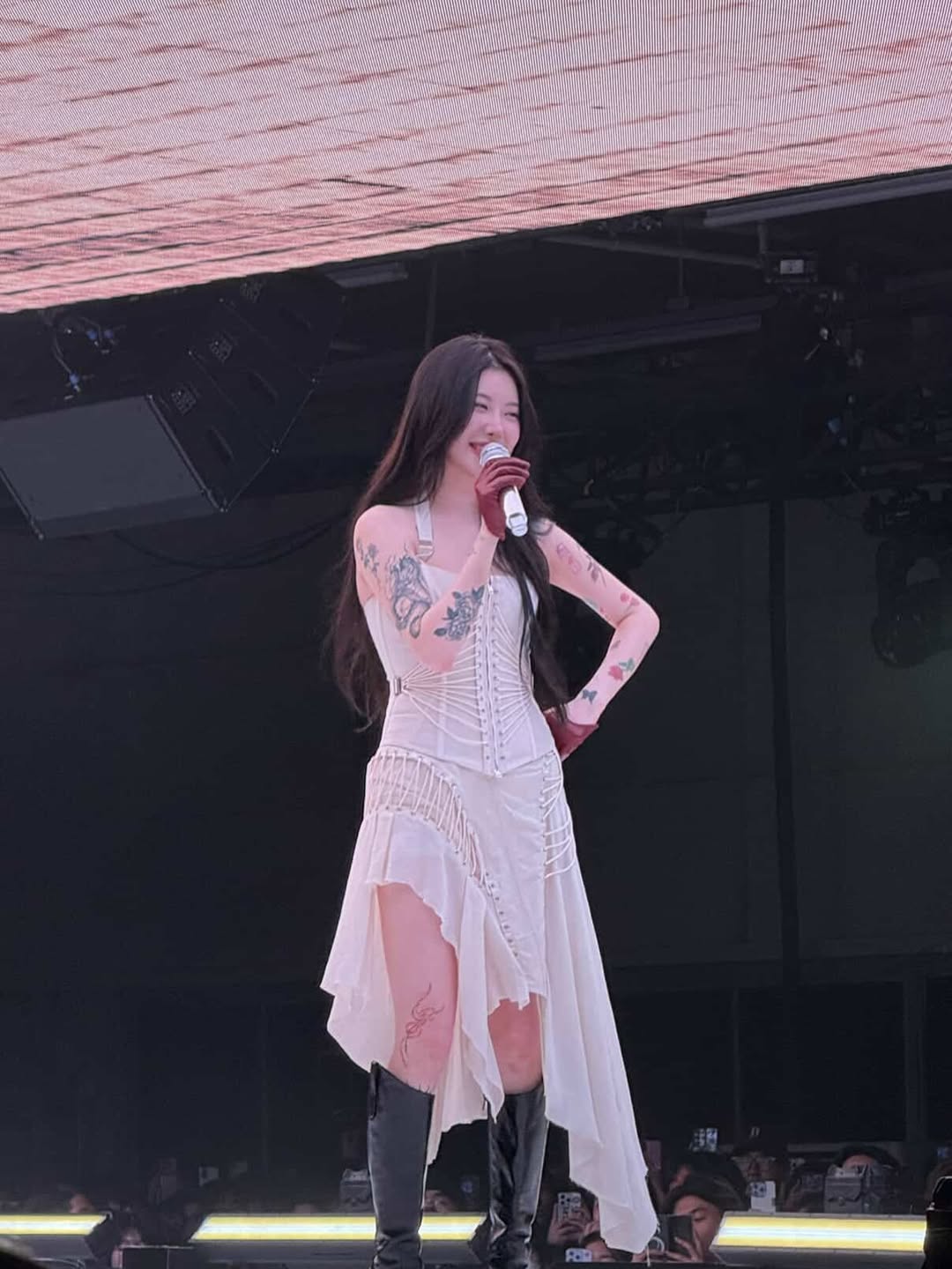 C&ocirc;ng ch&uacute;a bị l&atilde;ng qu&ecirc;n của Kpop: Đẹp đến mức nh&igrave;n b&oacute;ng lưng cũng thấy 2 từ mỹ nh&acirc;n, 12 năm liền chịu sự k&igrave;m h&atilde;m- Ảnh 8.