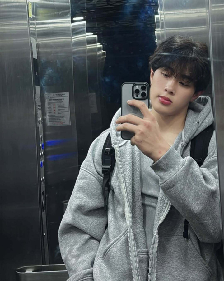 Ngoại h&igrave;nh điển trai như nam thần H&agrave;n Quốc của VĐV v&otilde; thuật g&acirc;y sốt SEA Games- Ảnh 9.