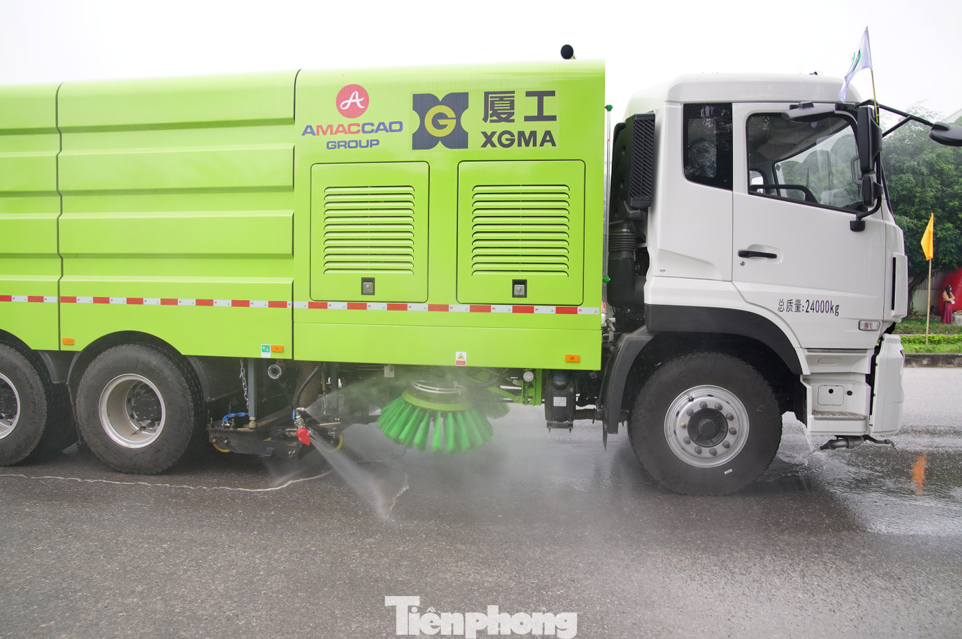 H&agrave; Nội c&oacute; th&ecirc;m c&aacute;c xe "ph&aacute;o xa sương m&ugrave;" dập bụi mịn- Ảnh 2.