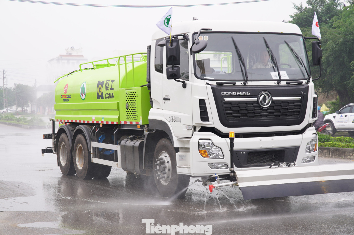 H&agrave; Nội c&oacute; th&ecirc;m c&aacute;c xe "ph&aacute;o xa sương m&ugrave;" dập bụi mịn- Ảnh 3.