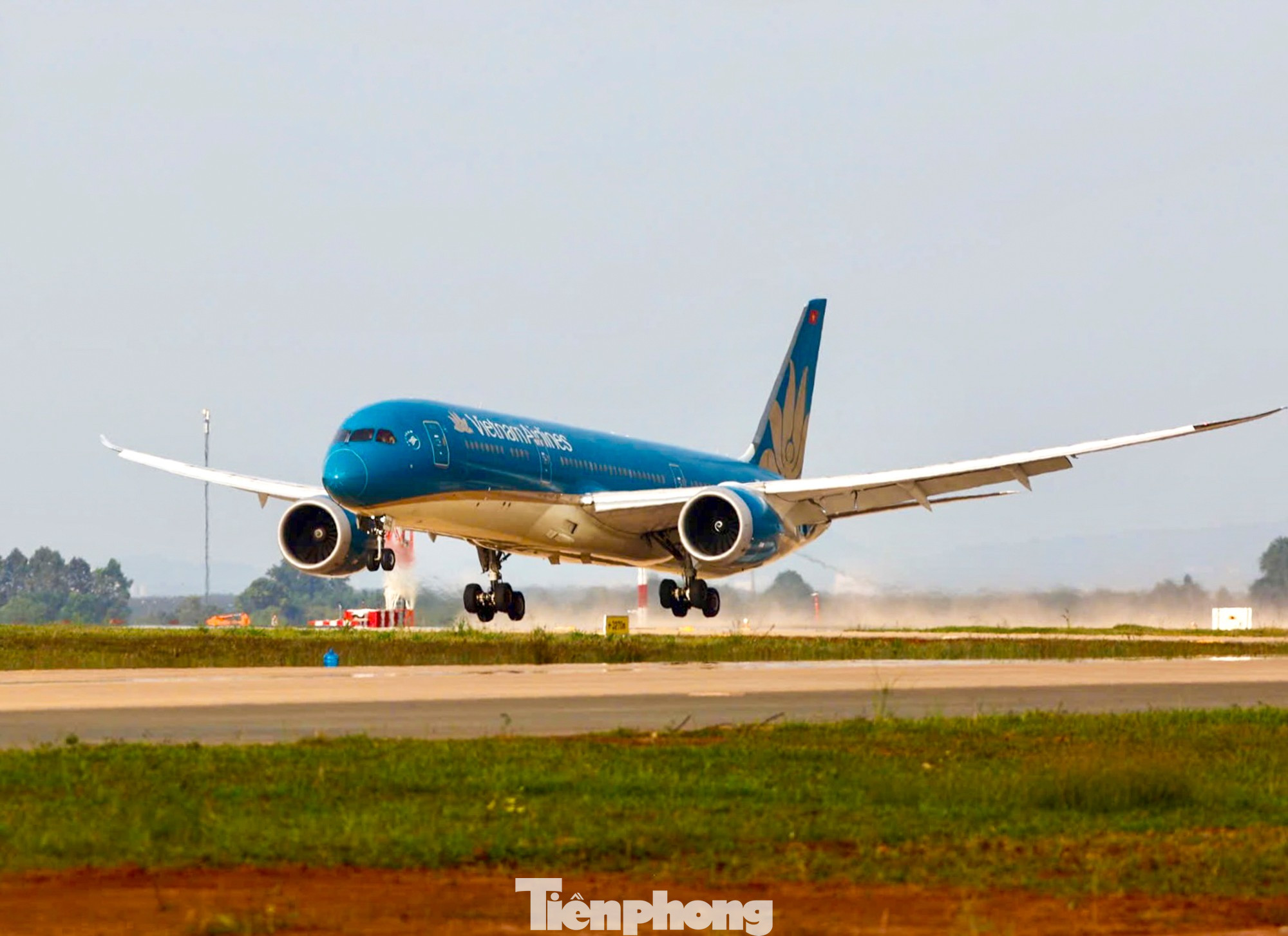 Phi c&ocirc;ng tiết lộ hậu trường 'x&ocirc;ng đất' chưa từng c&oacute; ở s&acirc;n bay Long Th&agrave;nh- Ảnh 4.