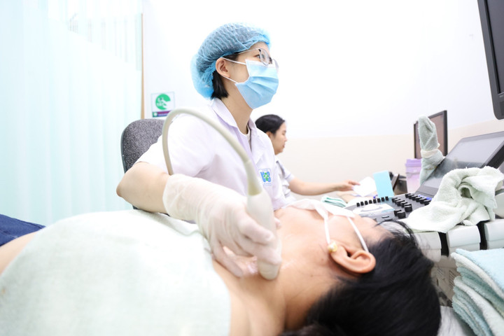 Ung thư tuyến gi&aacute;p đứng đầu ca mắc mới, b&aacute;c sĩ l&yacute; giải nguy&ecirc;n nh&acirc;n- Ảnh 1.