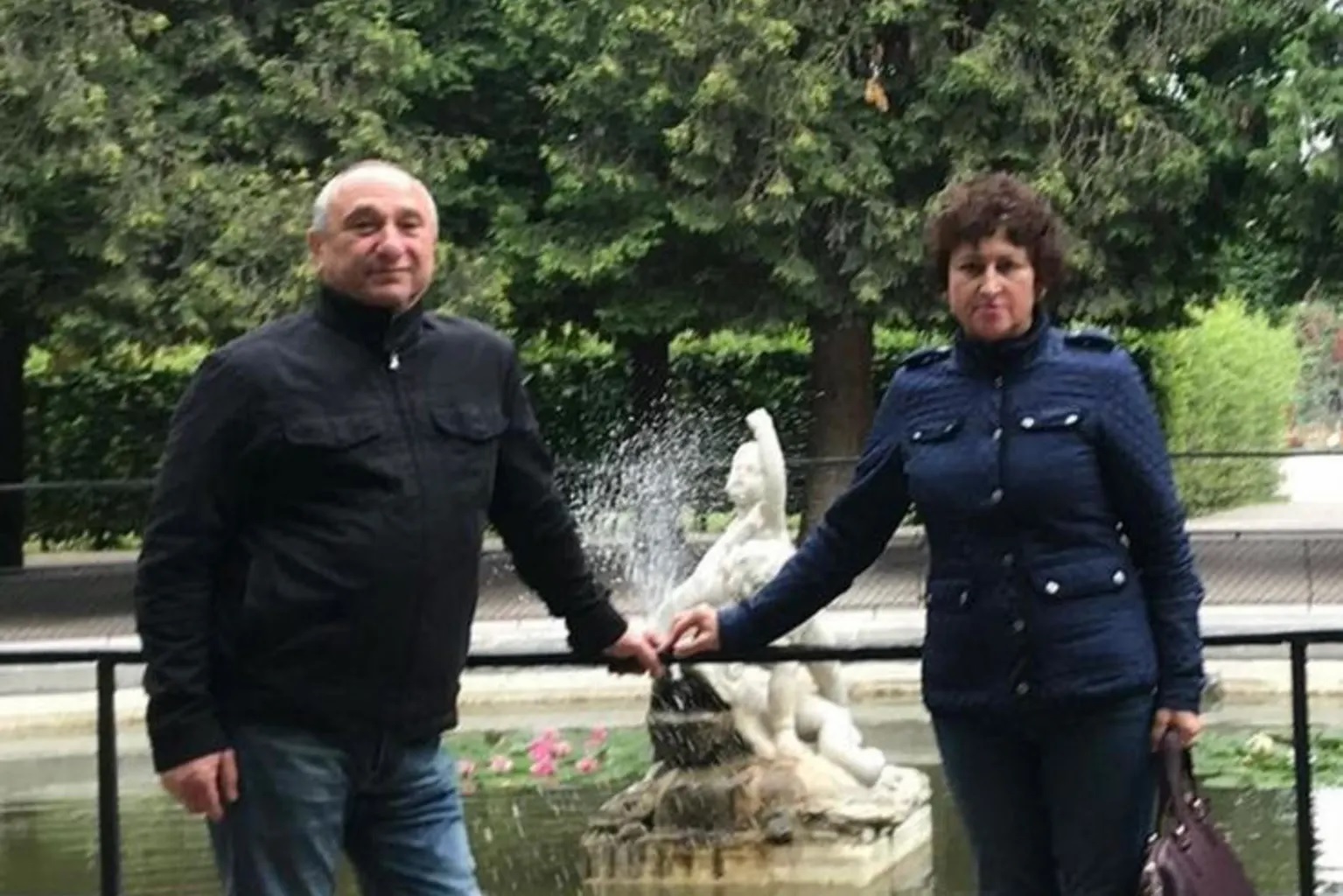 Xả súng ở Úc: Bốn người hùng xông lên đối đầu kẻ khủng bố, 3 người ra đi mãi mãi- Ảnh 1. Xả súng ở Úc: Bốn người hùng xông lên đối đầu kẻ khủng bố, 3 người ra đi mãi mãi- Ảnh 1.