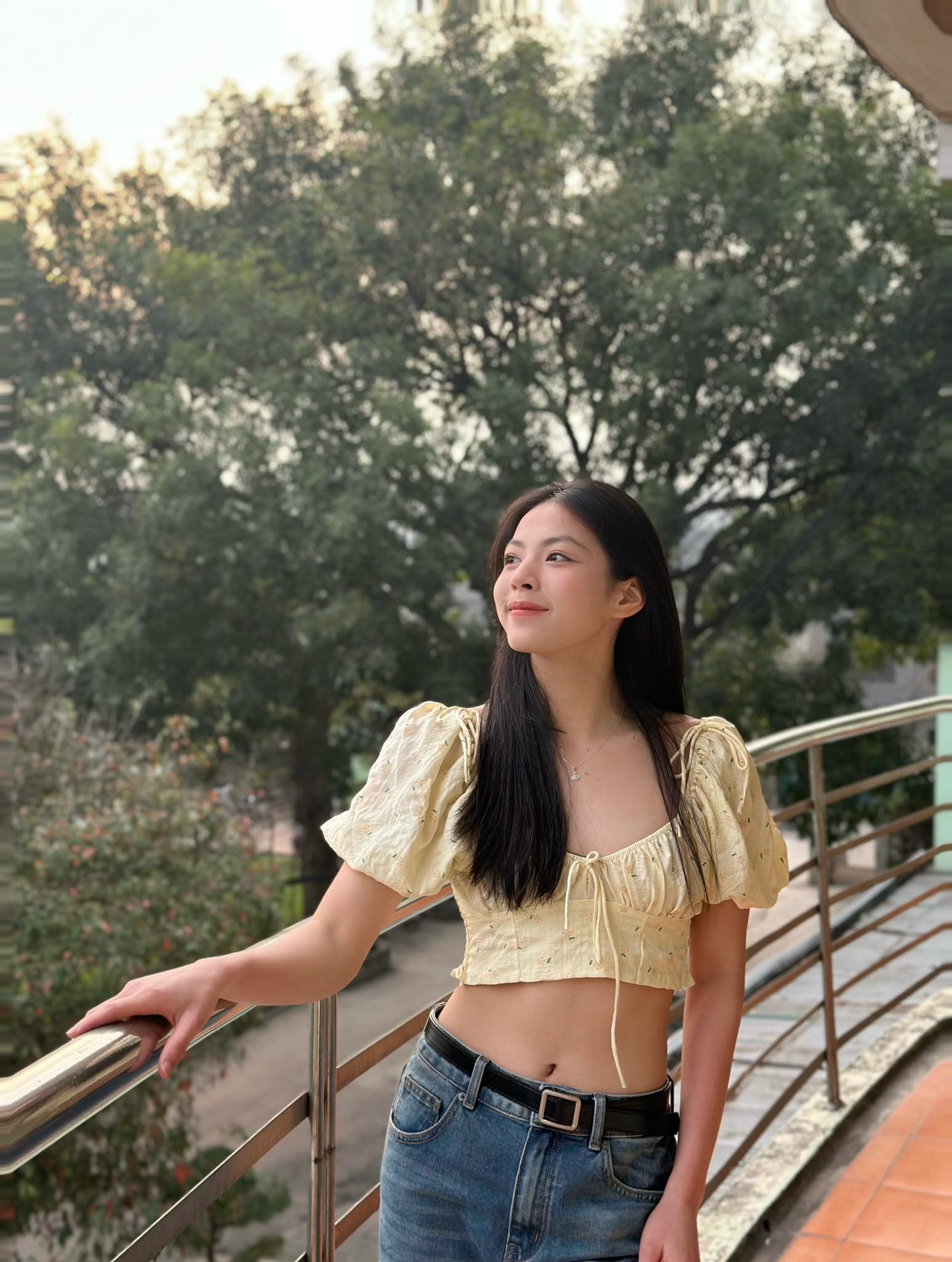 Phỏng vấn hot girl 2k6 nhảy cao cực t&aacute;o bạo gi&agrave;nh HCV cho Việt Nam, tr&ecirc;n s&acirc;n mộc mạc, đời thường xinh như thi&ecirc;n thần- Ảnh 11.