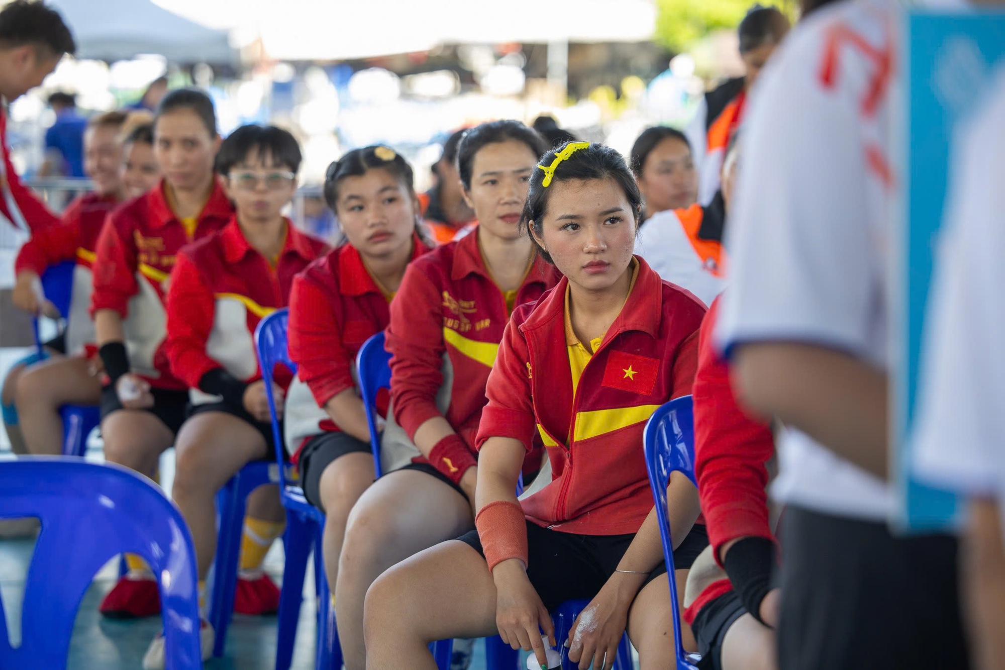 K&eacute;o co Việt Nam đụng độ Th&aacute;i Lan cực khốc liệt, gi&agrave;nh lu&ocirc;n huy chương v&agrave;ng SEA Games- Ảnh 4.