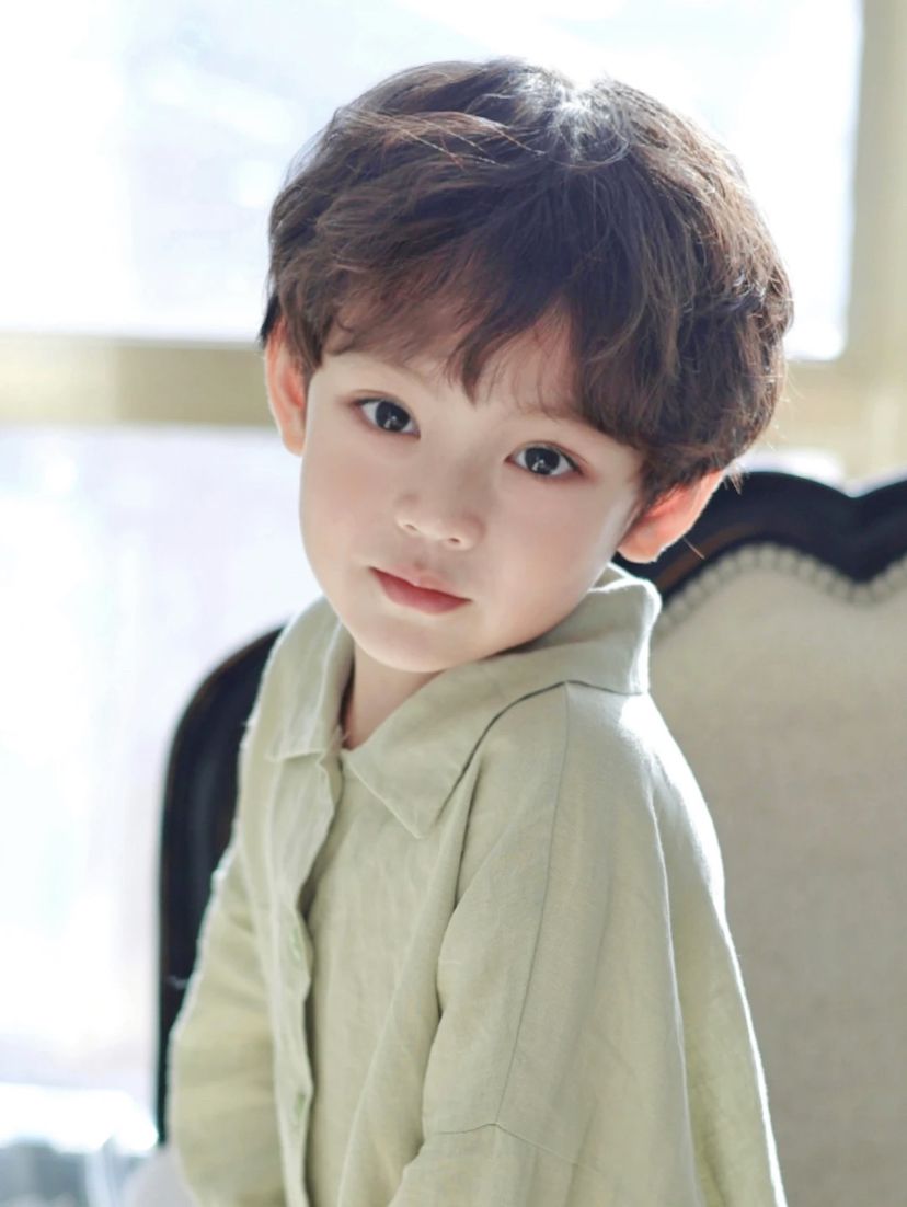 Trẻ c&oacute; 4 đặc điểm n&agrave;y tr&ecirc;n cơ thể được xem l&agrave; ph&uacute;c tướng bẩm sinh, cha mẹ n&ecirc;n thấy mừng- Ảnh 1.