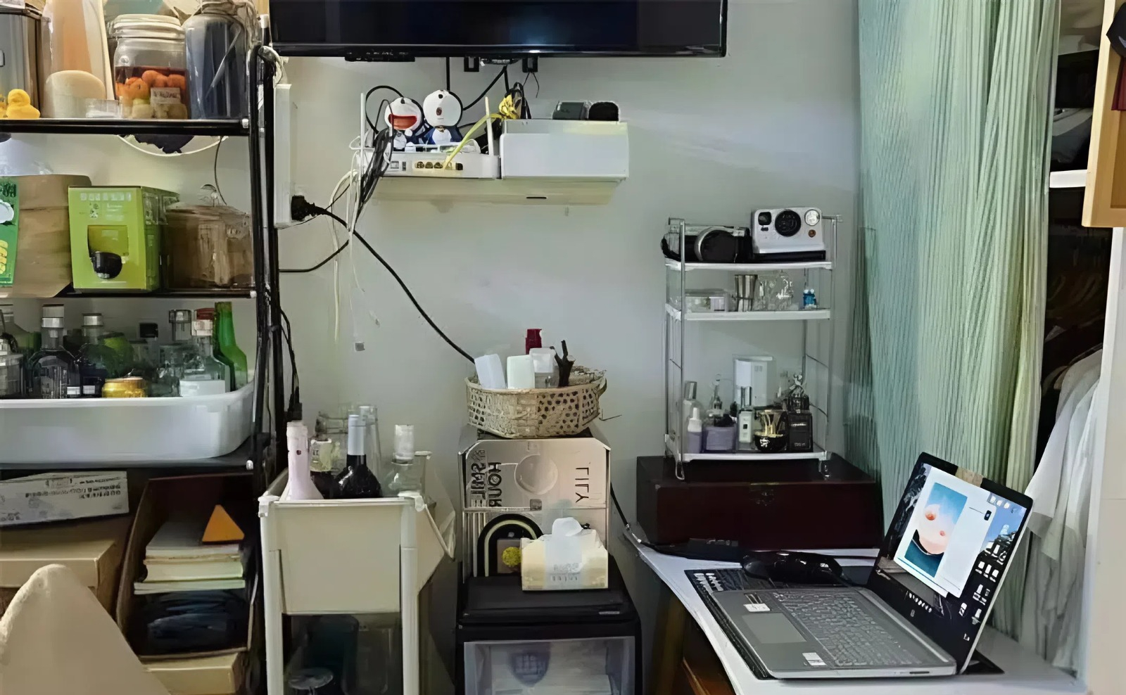 Th&aacute;nh thần ơi: Nh&agrave; Hong Kong chỉ 5m&sup2; vẫn tận dụng được từng kẽ hở, muốn b&aacute;i gia chủ l&agrave;m sư phụ!- Ảnh 3.