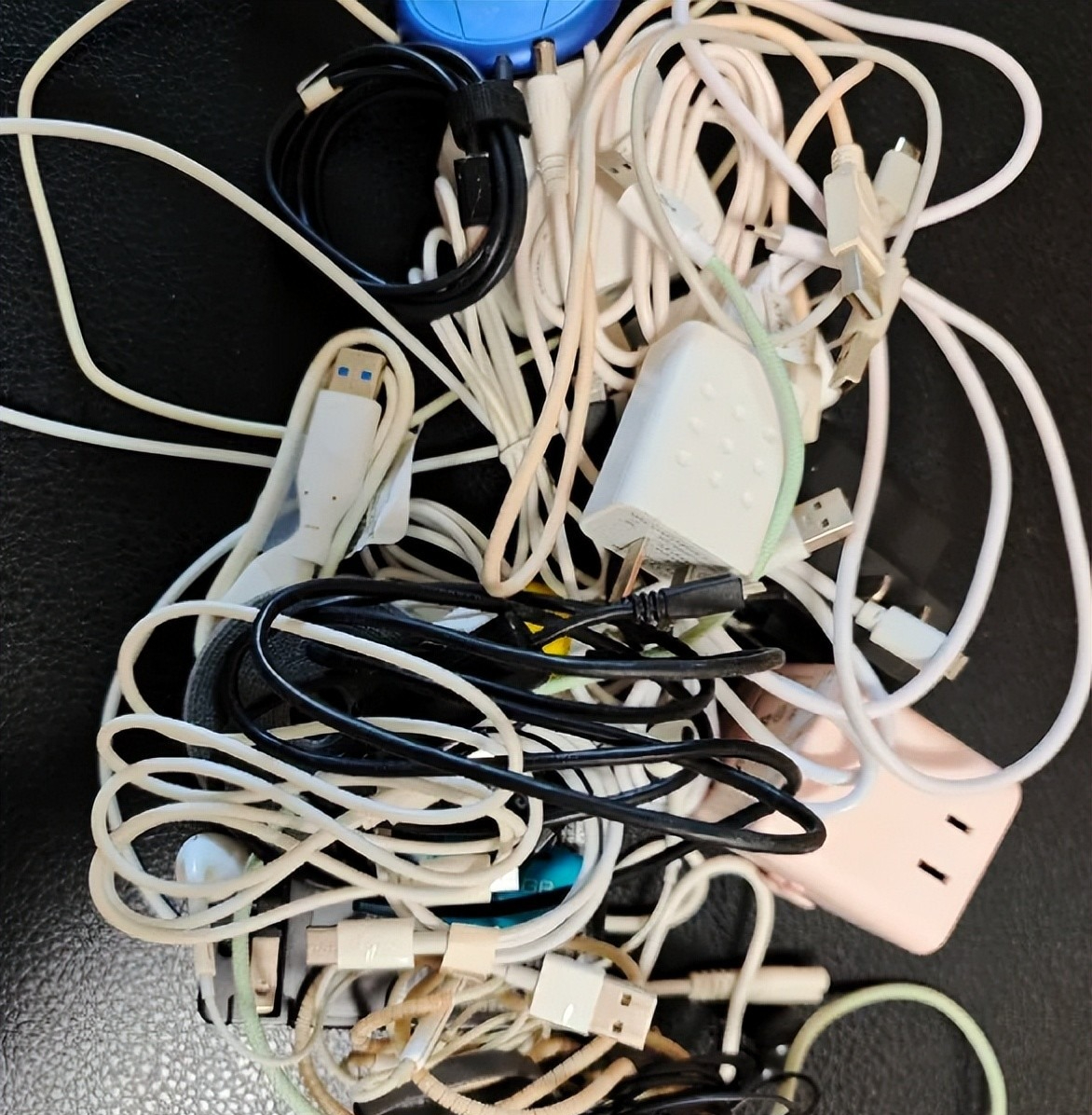 Tôi xin thề danh dự: Buông bỏ 6 món Tôi xin thề danh dự: Buông bỏ 6 món