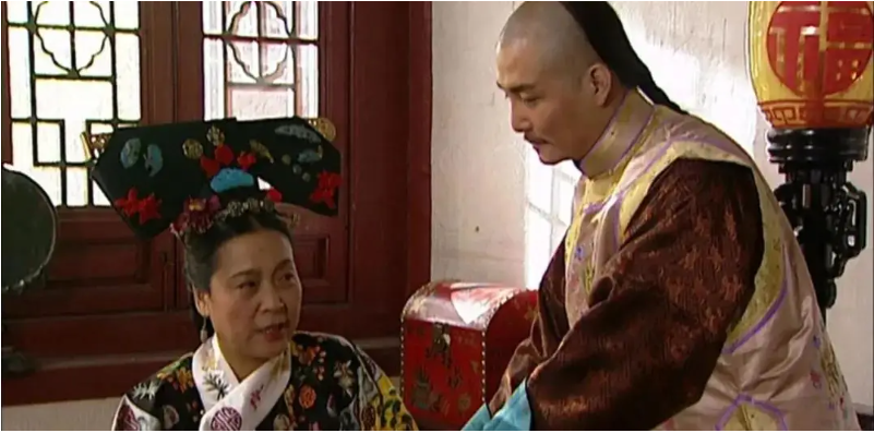 Ung Ch&iacute;nh băng h&agrave;, C&agrave;n Long hỏi chuyện hợp t&aacute;ng: Ho&agrave;ng th&aacute;i hậu đ&aacute;p một c&acirc;u khiến cả triều đ&igrave;nh sững sờ- Ảnh 1.