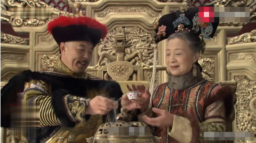 Ung Ch&iacute;nh băng h&agrave;, C&agrave;n Long hỏi chuyện hợp t&aacute;ng: Ho&agrave;ng th&aacute;i hậu đ&aacute;p một c&acirc;u khiến cả triều đ&igrave;nh sững sờ- Ảnh 4.