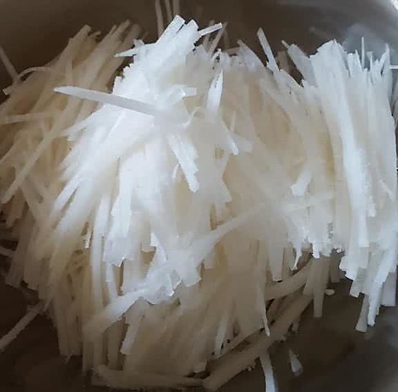 Loại nguy&ecirc;n liệu nấu th&agrave;nh m&oacute;n ăn gi&uacute;p long đờm, bảo vệ phế quản, bổ phổi đến b&aacute;c sĩ cũng phải khen!- Ảnh 17.